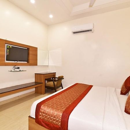 Hotel B-Comfort Amritsar Ngoại thất bức ảnh