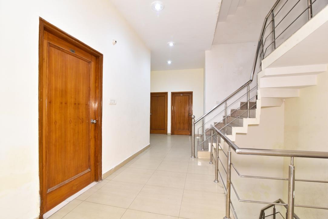 Hotel B-Comfort Amritsar Ngoại thất bức ảnh