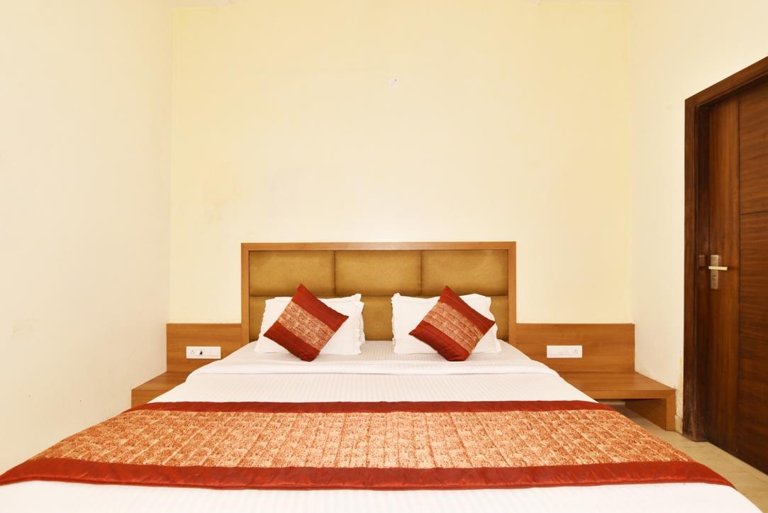 Hotel B-Comfort Amritsar Ngoại thất bức ảnh